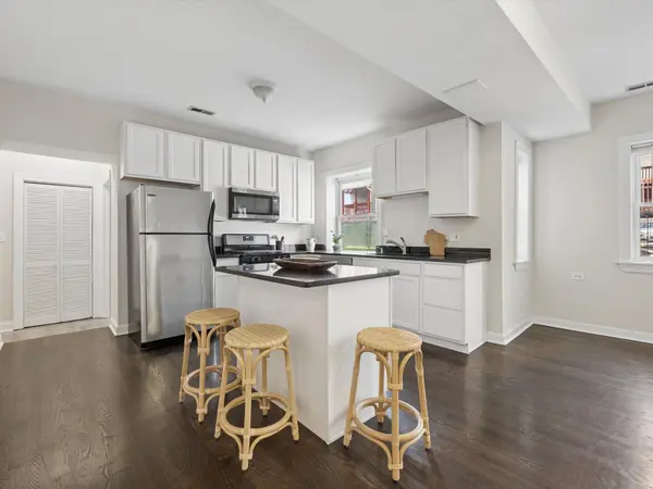 3042 W Diversey AVE #G, Chicago, IL 60647