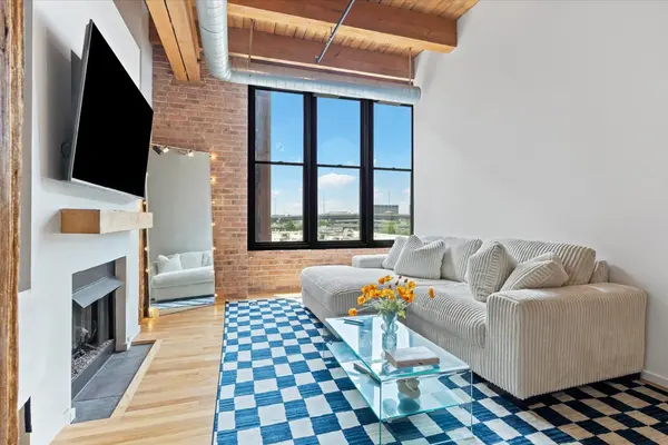 728 W Jackson BLVD #317, Chicago, IL 60661