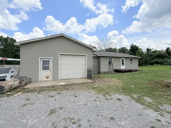 855 Beech Hollow RD, Harrisburg, IL 62946