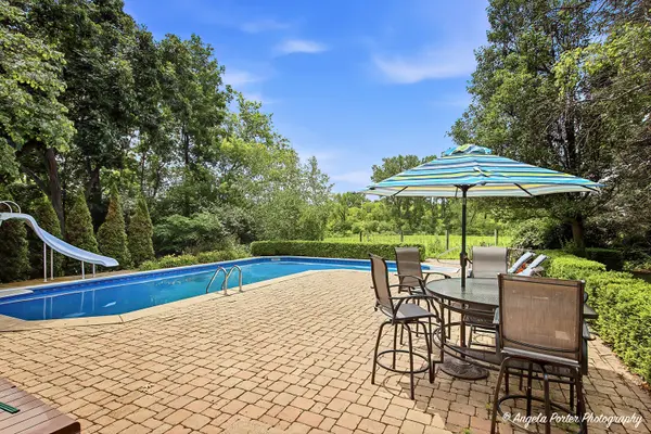 8919 Tahoe LN, Spring Grove, IL 60081