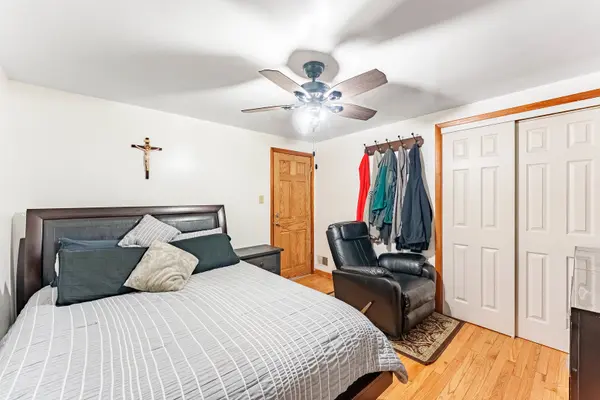 2834 Highland AVE, Berwyn, IL 60402