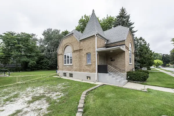 800 CHESTNUT ST, Waukegan, IL 60085