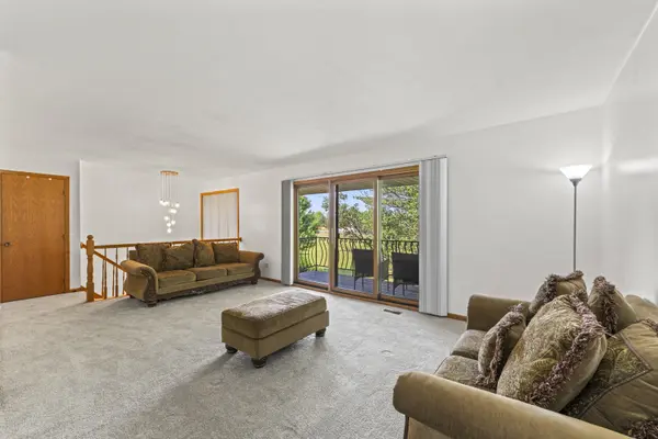 16036 Pine DR #16036, Tinley Park, IL 60477