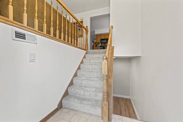 16036 Pine DR #16036, Tinley Park, IL 60477