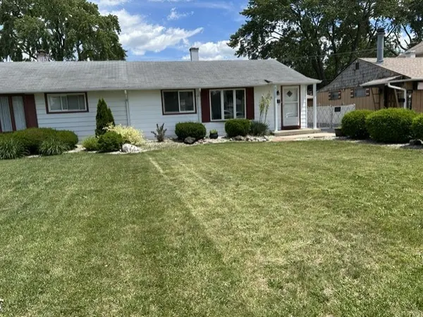8855 S KOMENSKY AVE, Hometown, IL 60456