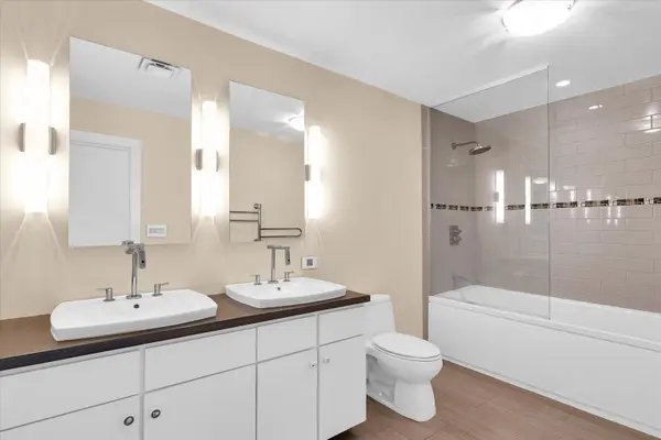 301 N Neil ST #808-809, Champaign, IL 61820