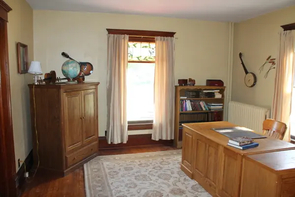 115 E Court ST, Cambridge, IL 61238