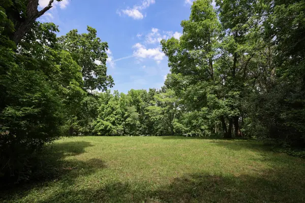410 N Kruse RD, Mt. Zion, IL 62549