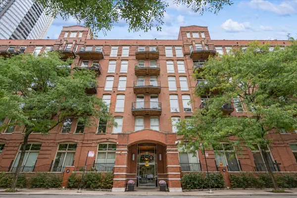 550 N KINGSBURY ST #107, Chicago, IL 60654