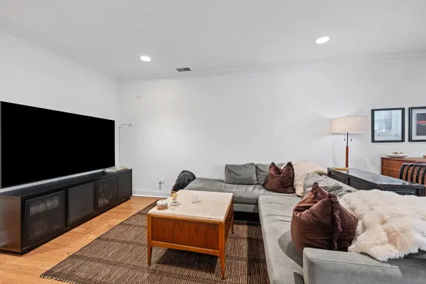 2216 N Sedgwick ST #1, Chicago, IL 60614