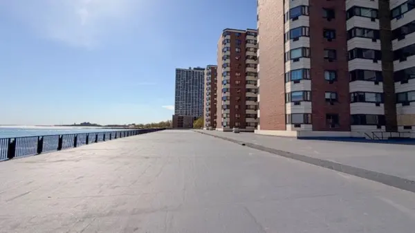 7337 S South Shore DR #610, Chicago, IL 60649