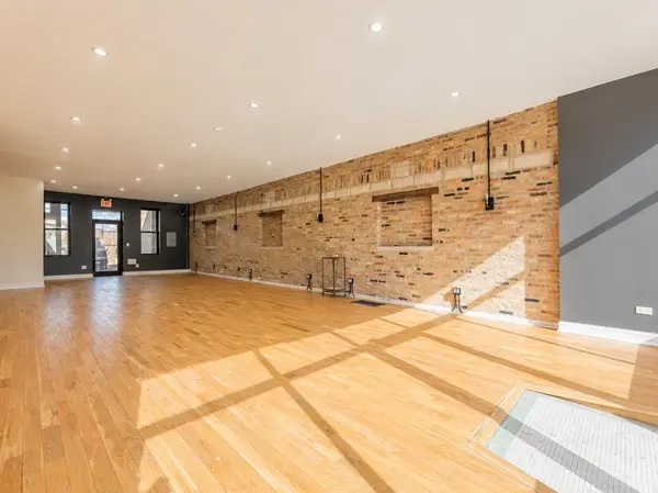 2552 W 59th ST, Chicago, IL 60629