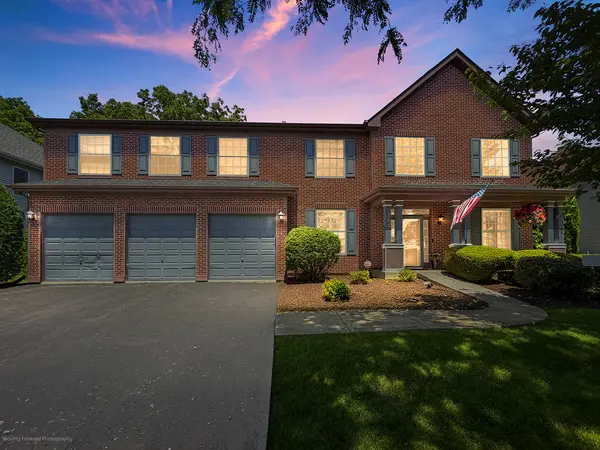784 Lindsey LN, Bolingbrook, IL 60440