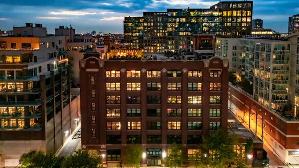 14 N Peoria ST #6H-7H, Chicago, IL 60607