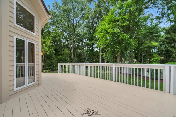 542 W Rosiland DR, Palatine, IL 60074