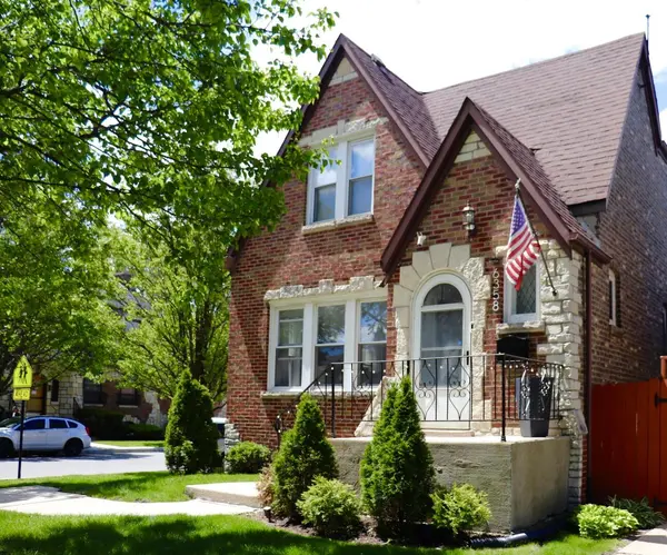 6358 S Keeler AVE, Chicago, IL 60629