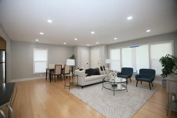 4951 Howard ST, Skokie, IL 60077