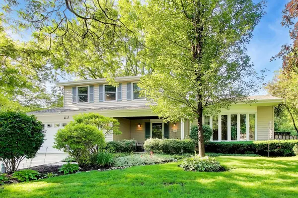1117 Dawes ST, Libertyville, IL 60048