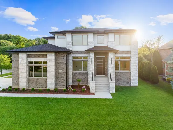 15966 S Crystal Creek DR, Homer Glen, IL 60491