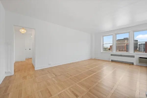 1585 Ridge AVE #705, Evanston, IL 60201