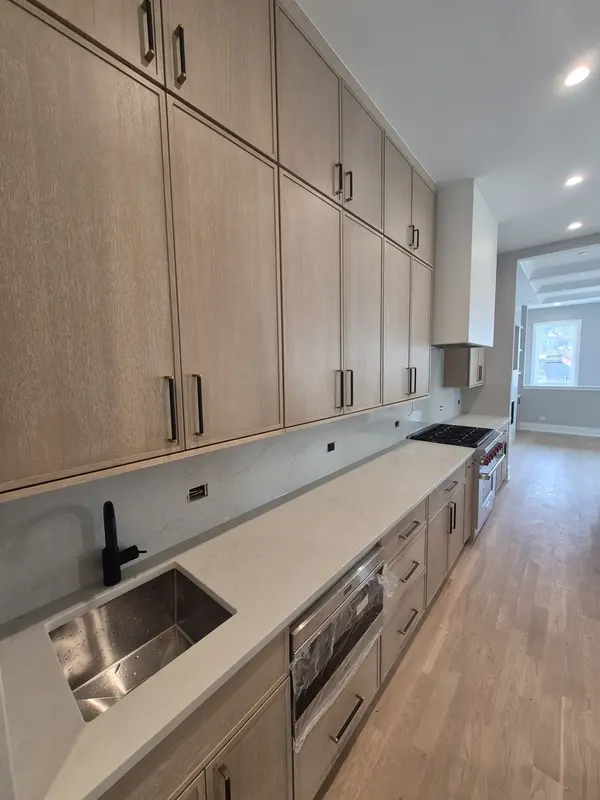 3508 W Belden AVE, Chicago, IL 60647