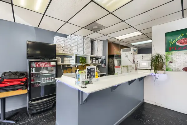 7109 N Clark ST, Chicago, IL 60626