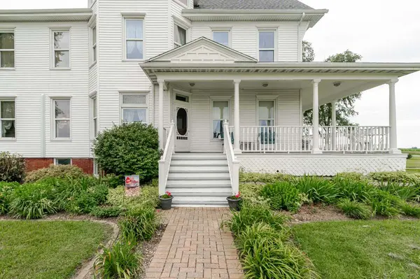 27231 E 3000 North RD, Chenoa, IL 61726
