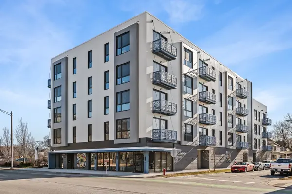 839 Madison ST #201, Oak Park, IL 60302