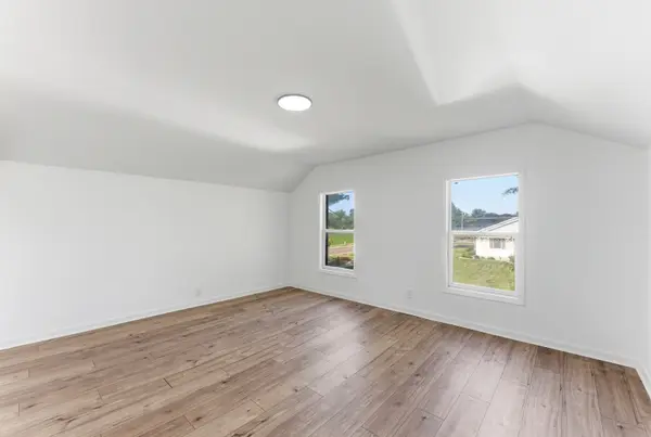 390 N East AVE N, Amboy, IL 61310