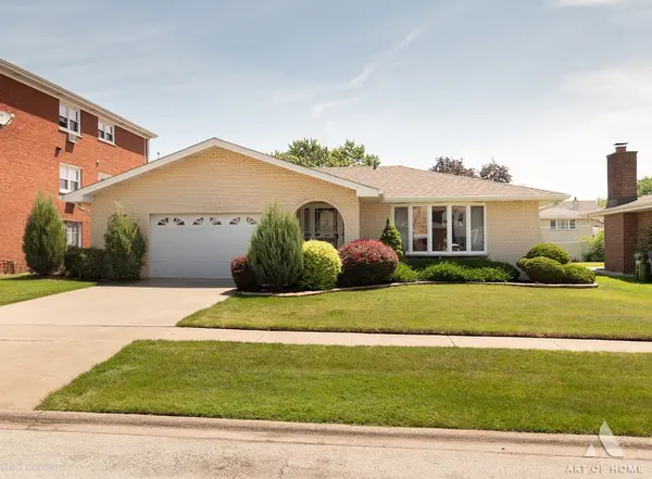 9525 S Kolin AVE, Oak Lawn, IL 60453