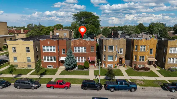 3051 N MASON AVE, Chicago, IL 60634