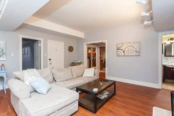 3608 N Pine Grove AVE #B7, Chicago, IL 60613