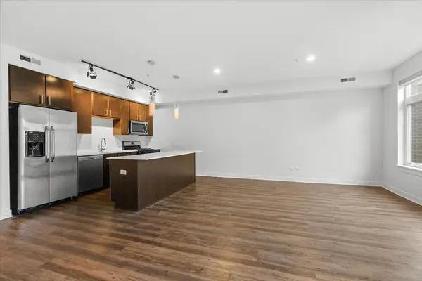500 N Northwest HWY #204, Park Ridge, IL 60068