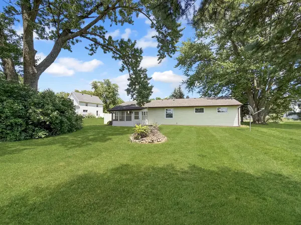 508 N 1st ST, Pearl City, IL 61062