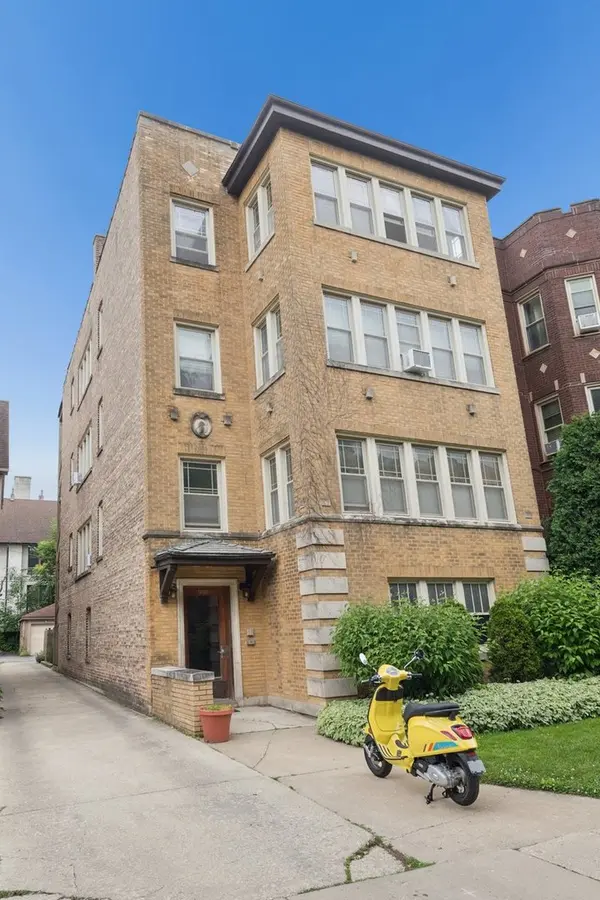 925 Ontario ST, Oak Park, IL 60302