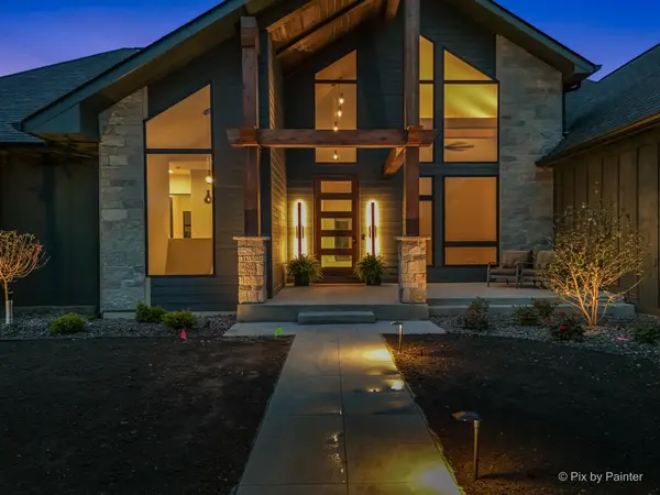 4311 Red Tail LN, Johnsburg, IL 60051