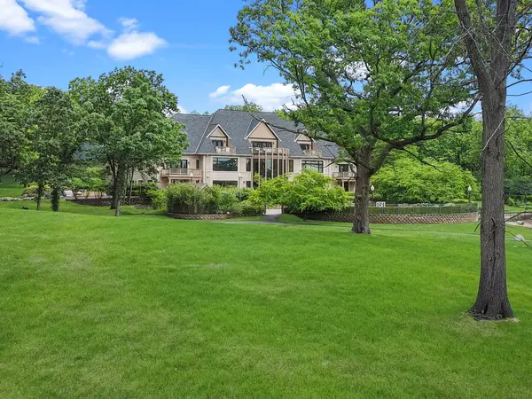 19802 Dunham RD, Woodstock, IL 60098