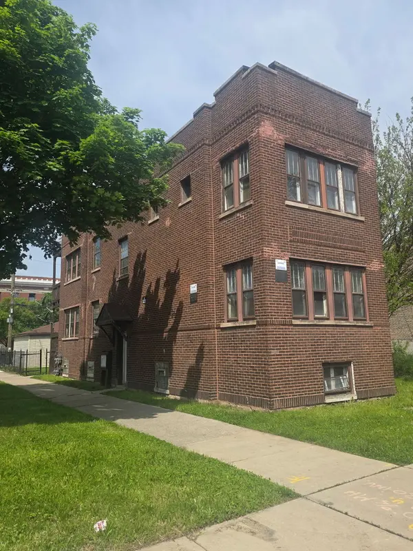 4936 W Maypole AVE, Chicago, IL 60644