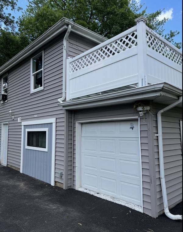2604 Fair Oak LN, Mchenry, IL 60051
