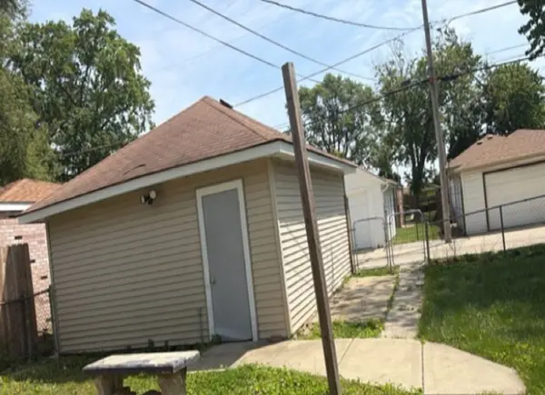533 Linden AVE, Bellwood, IL 60104