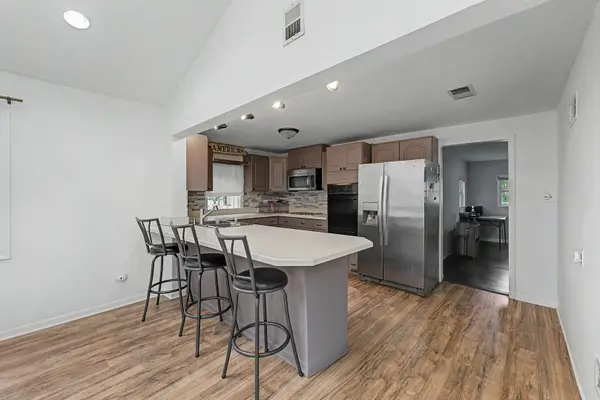 1511 N Dryden AVE, Arlington Heights, IL 60004