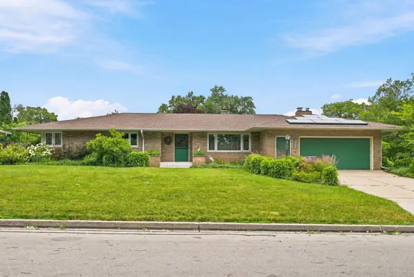 525 E High ST, Sycamore, IL 60178