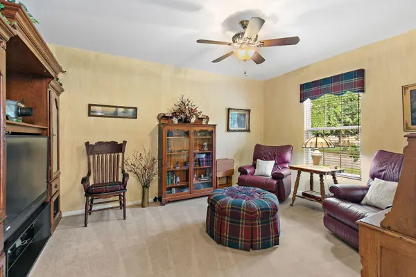13048 Farm Hill DR, Huntley, IL 60142