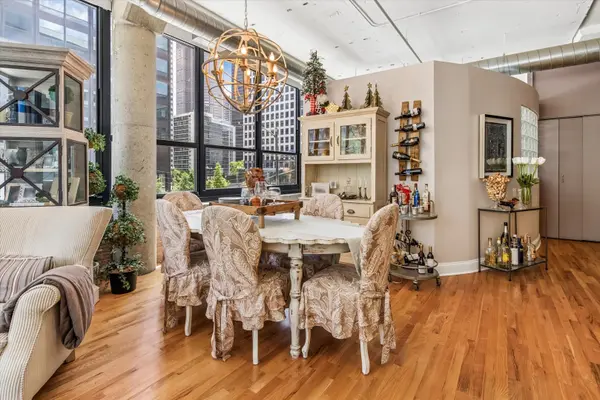 130 S Canal ST #215, Chicago, IL 60606