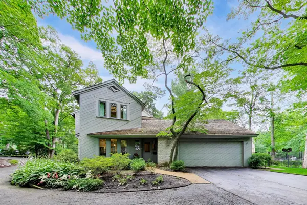 395 Cedar AVE, Highland Park, IL 60035