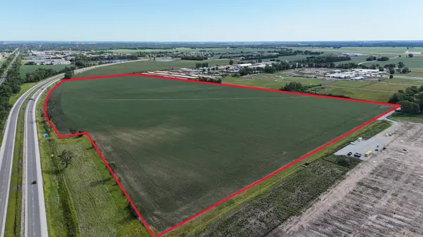 899 W 4000 RD S, Kankakee, IL 60901