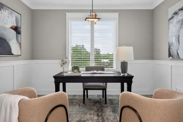 11022 Fawn View CIR, Orland Park, IL 60467