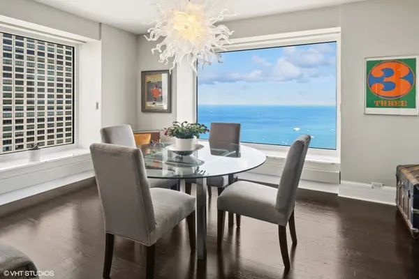 161 E CHICAGO AVE #49A, Chicago, IL 60611