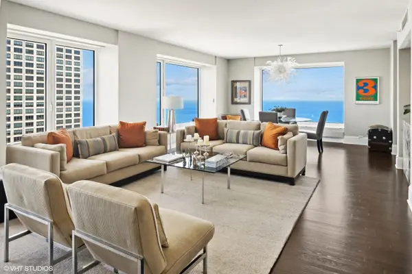 161 E CHICAGO AVE #49A, Chicago, IL 60611