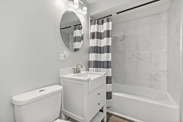 9211 S Cottage Grove AVE #9-C2, Chicago, IL 60619
